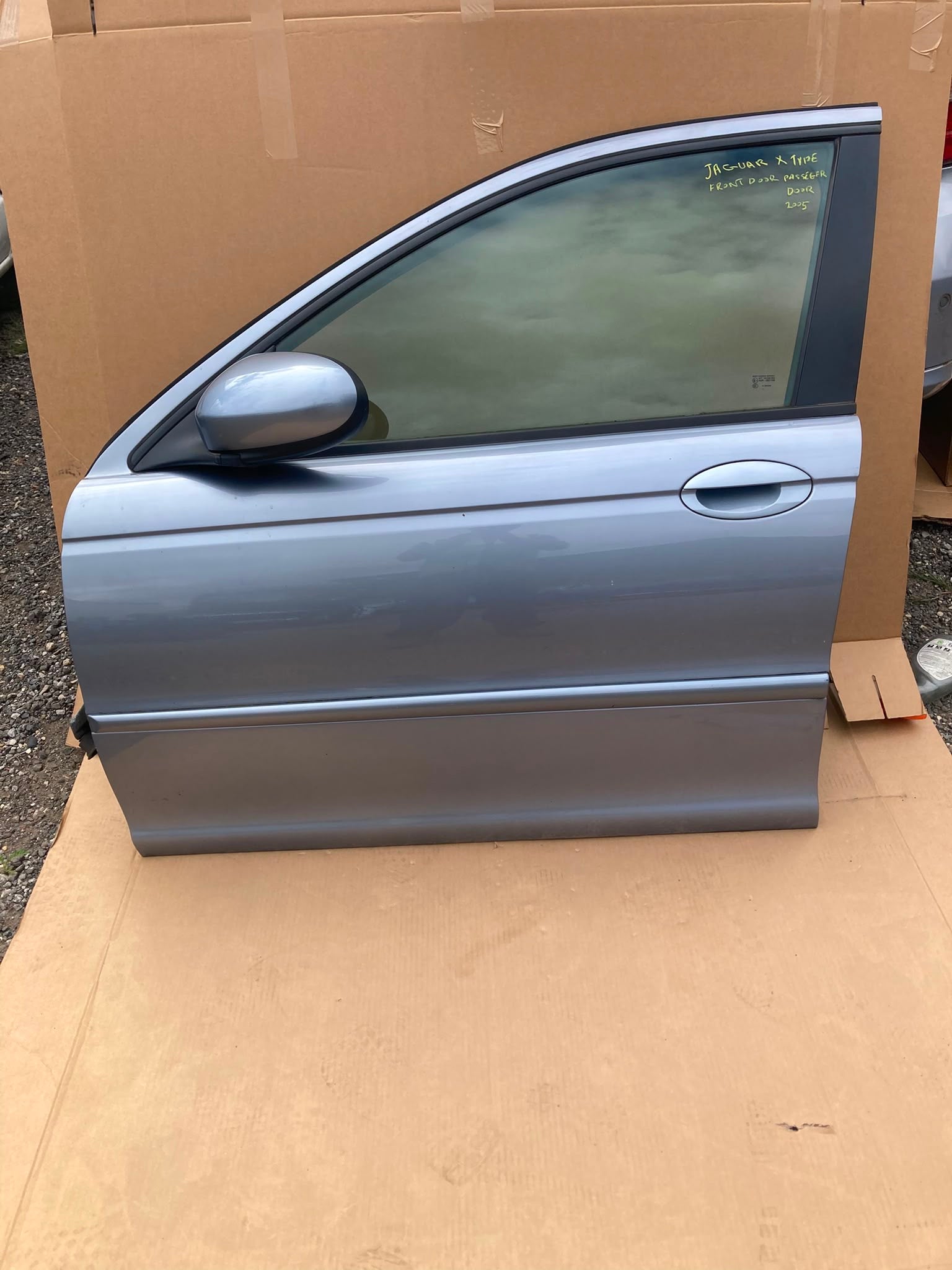 JAGUAR X TYPE 2005 LEFT PASSENGER SIDE FRONT DOOR SALOON