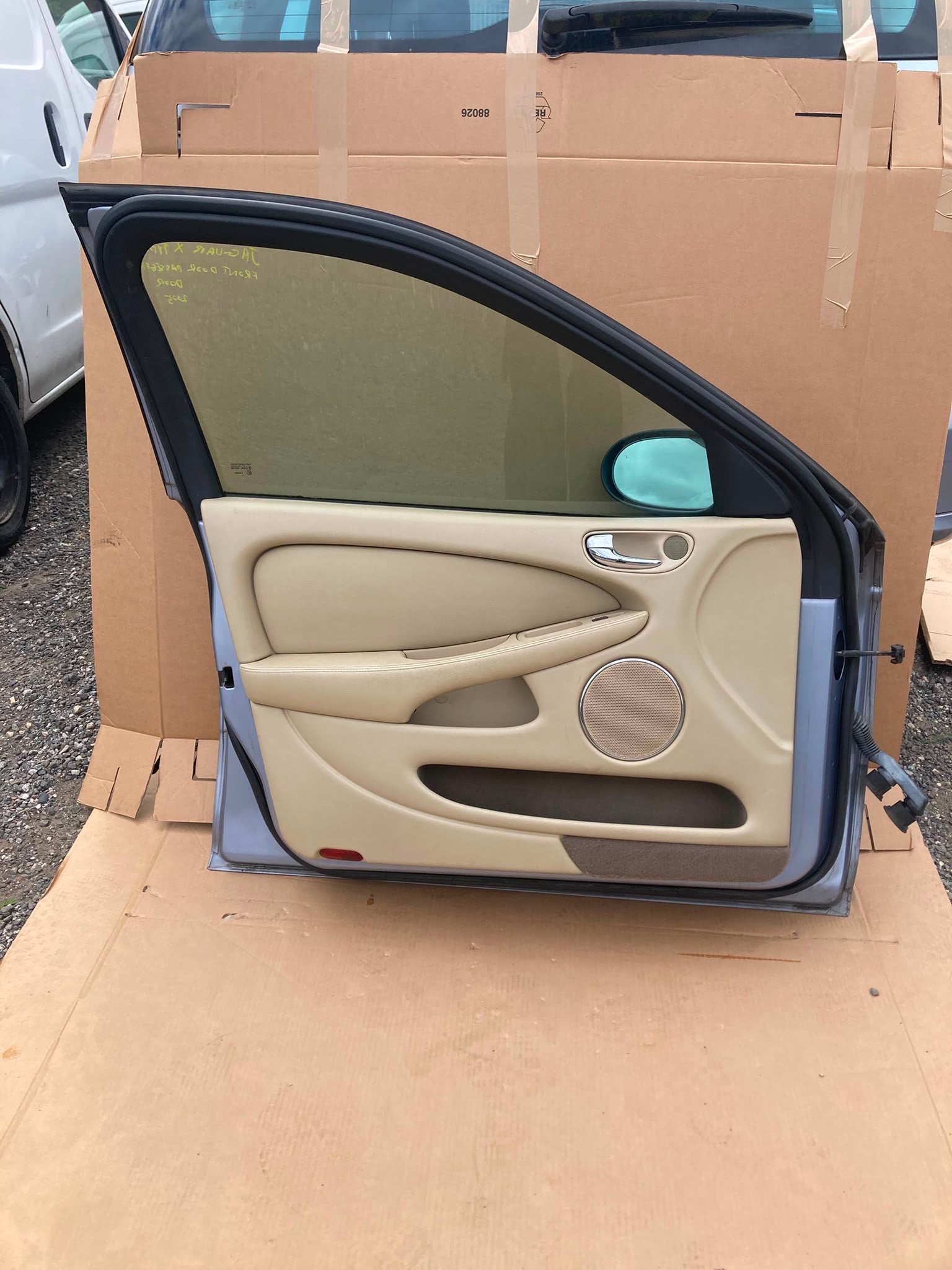 JAGUAR X TYPE 2005 LEFT PASSENGER SIDE FRONT DOOR SALOON