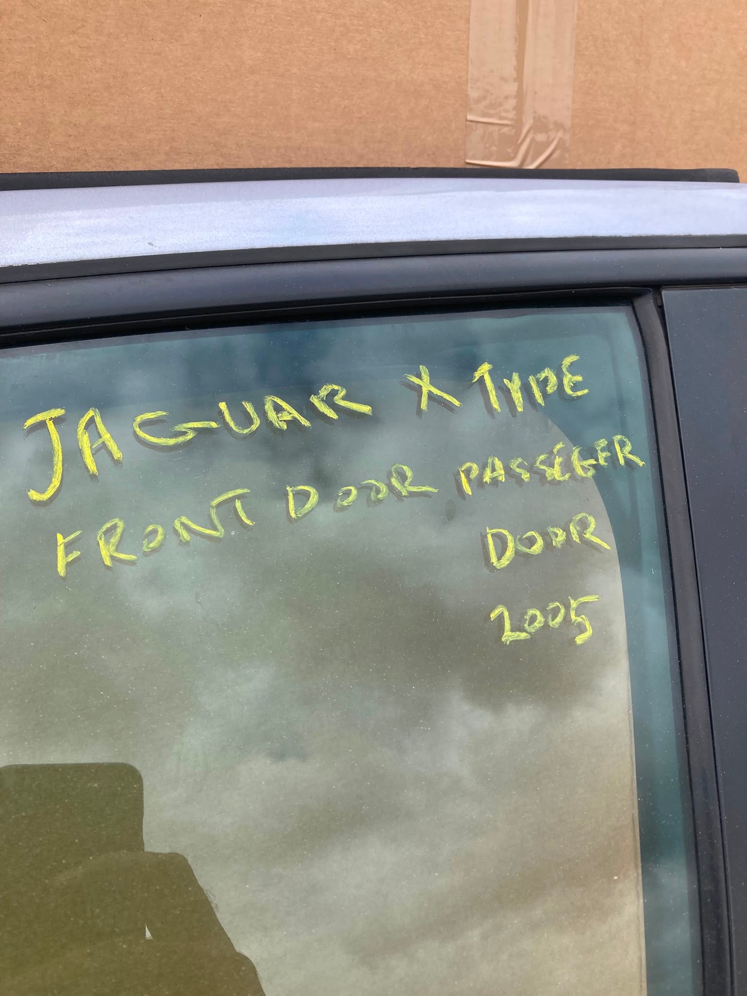 JAGUAR X TYPE 2005 LEFT PASSENGER SIDE FRONT DOOR SALOON