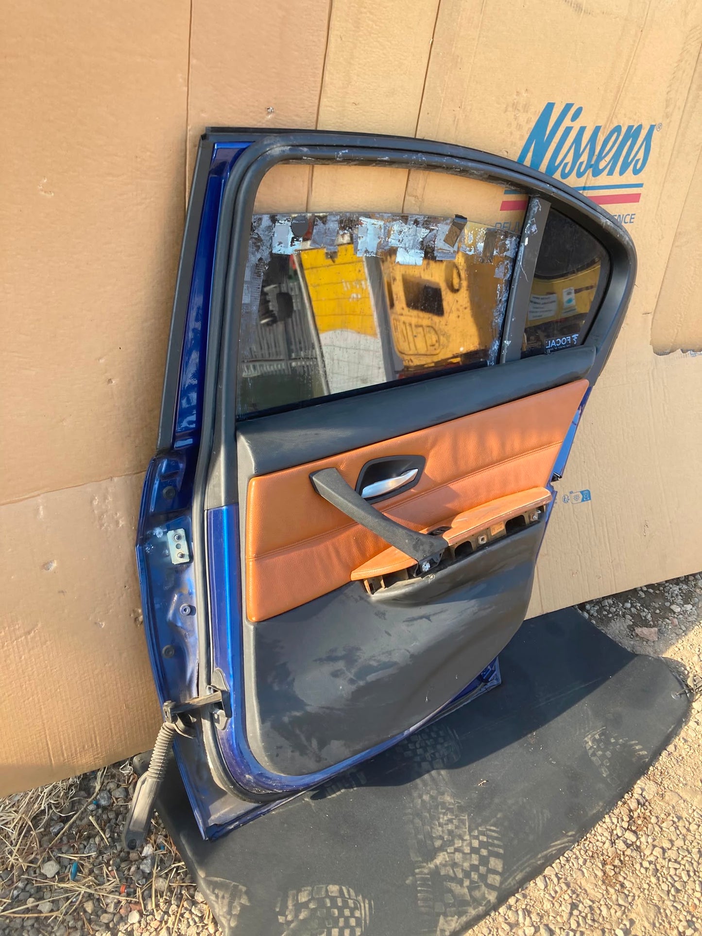 BMW 320D SERIES DRIVER SIDE REAR DOOR SALOON 2006 IN BLUE