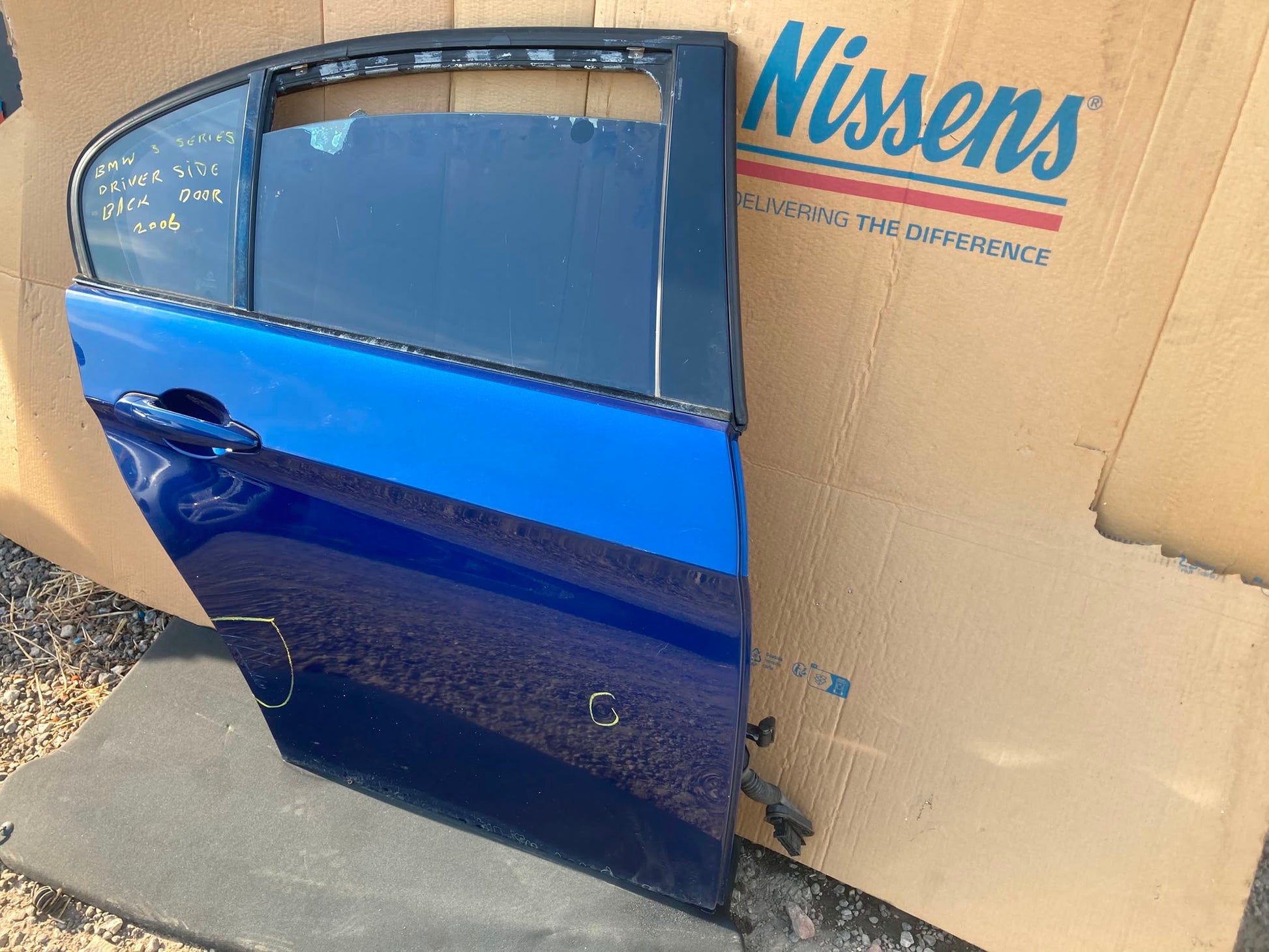 BMW 320D SERIES DRIVER SIDE REAR DOOR SALOON 2006 IN BLUE