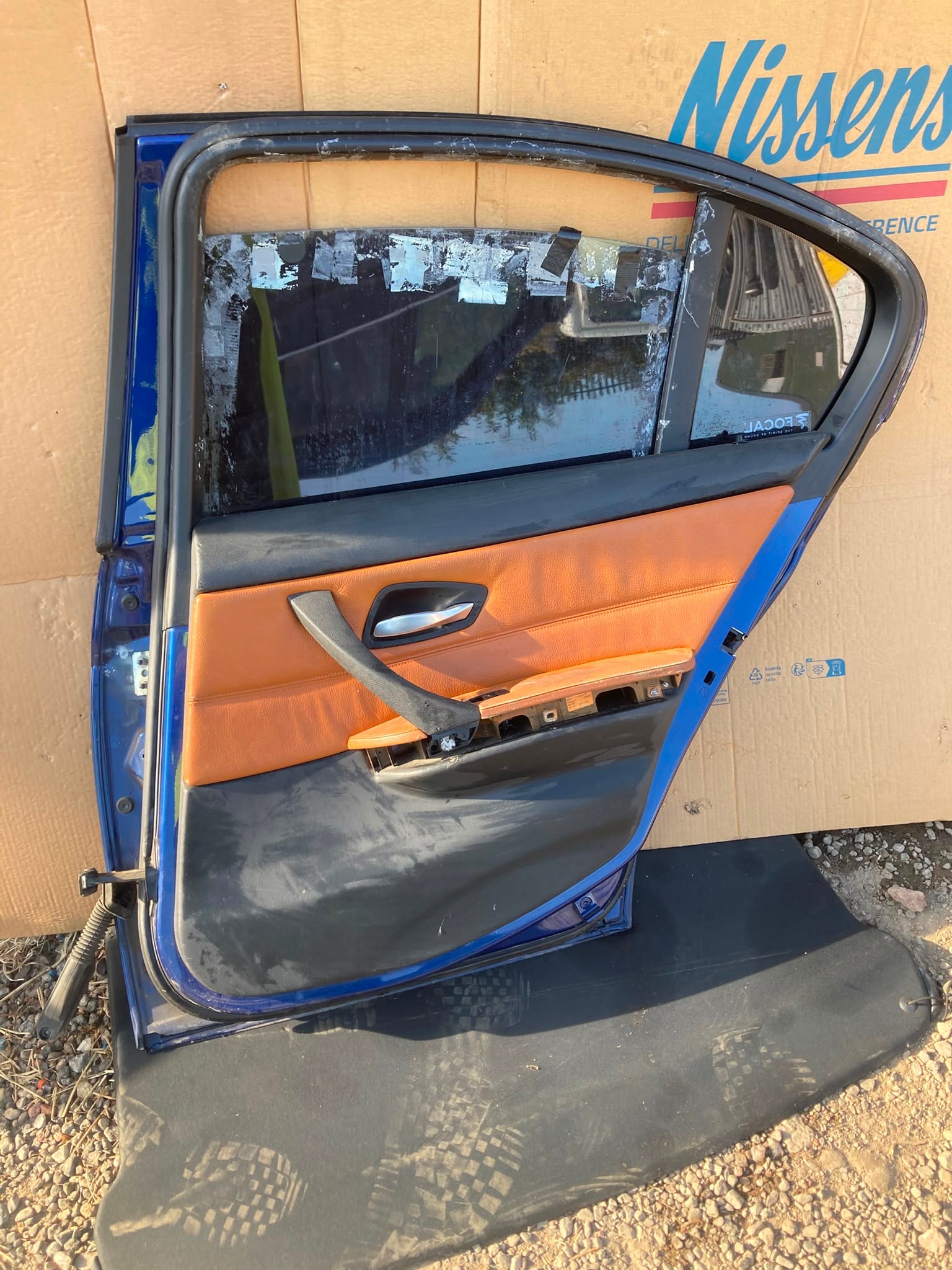 BMW 320D SERIES DRIVER SIDE REAR DOOR SALOON 2006 IN BLUE