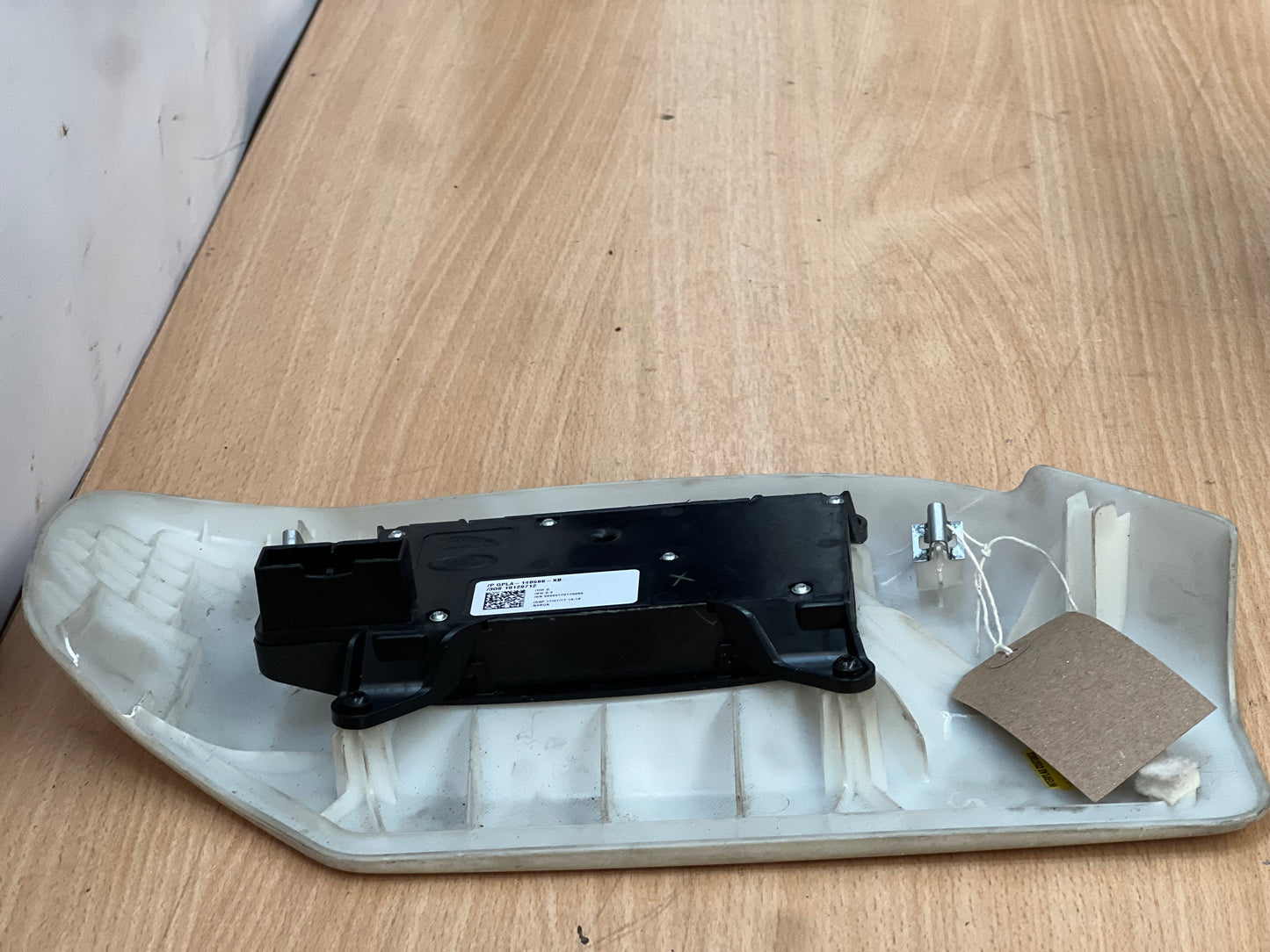 Range Rover Evoque L538 Seat Switch 14B566