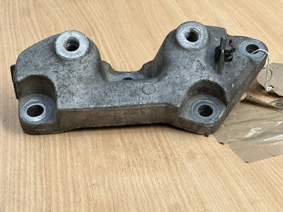 LAND ROVER DISCOVERY SPORT L550 2014-19 Gearbox Left Mount Bracket EJ327M125AA