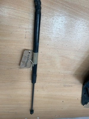 Mercedes-Benz A W176 2013-2015 Right Tailgate Gas Strut Q3a1769800164