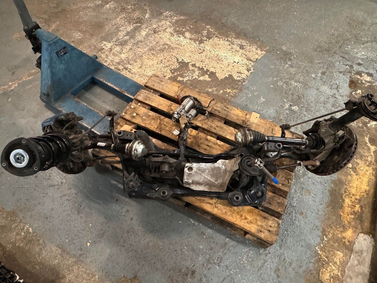 VW Golf R Mk7 13-17 CJX 2.0 Tfsi Auto Complete Running Gear front Suspension