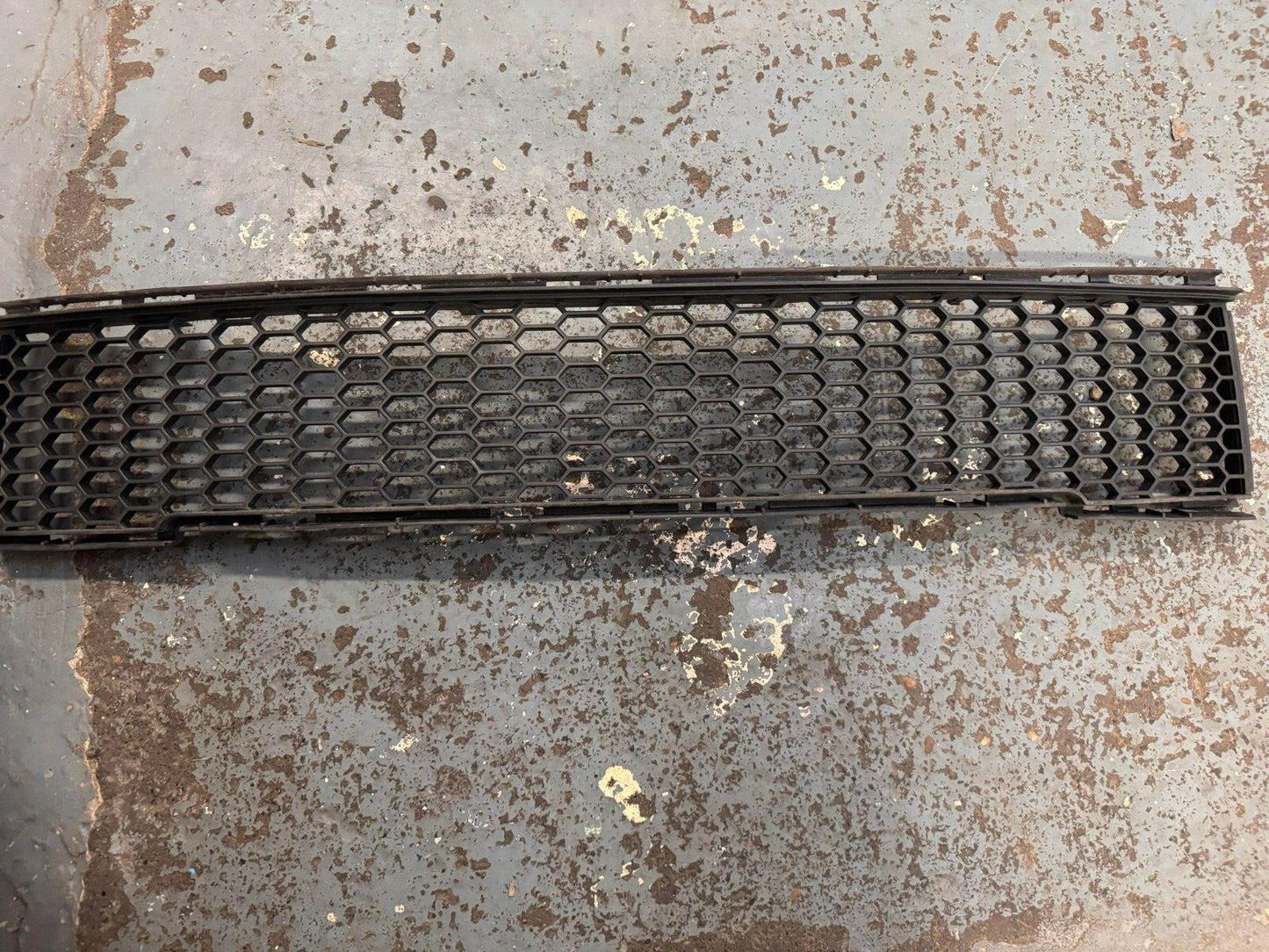 Fiat 500 CC 2007-2016 Front Bumper Lower Bumper Honeycomb Grill