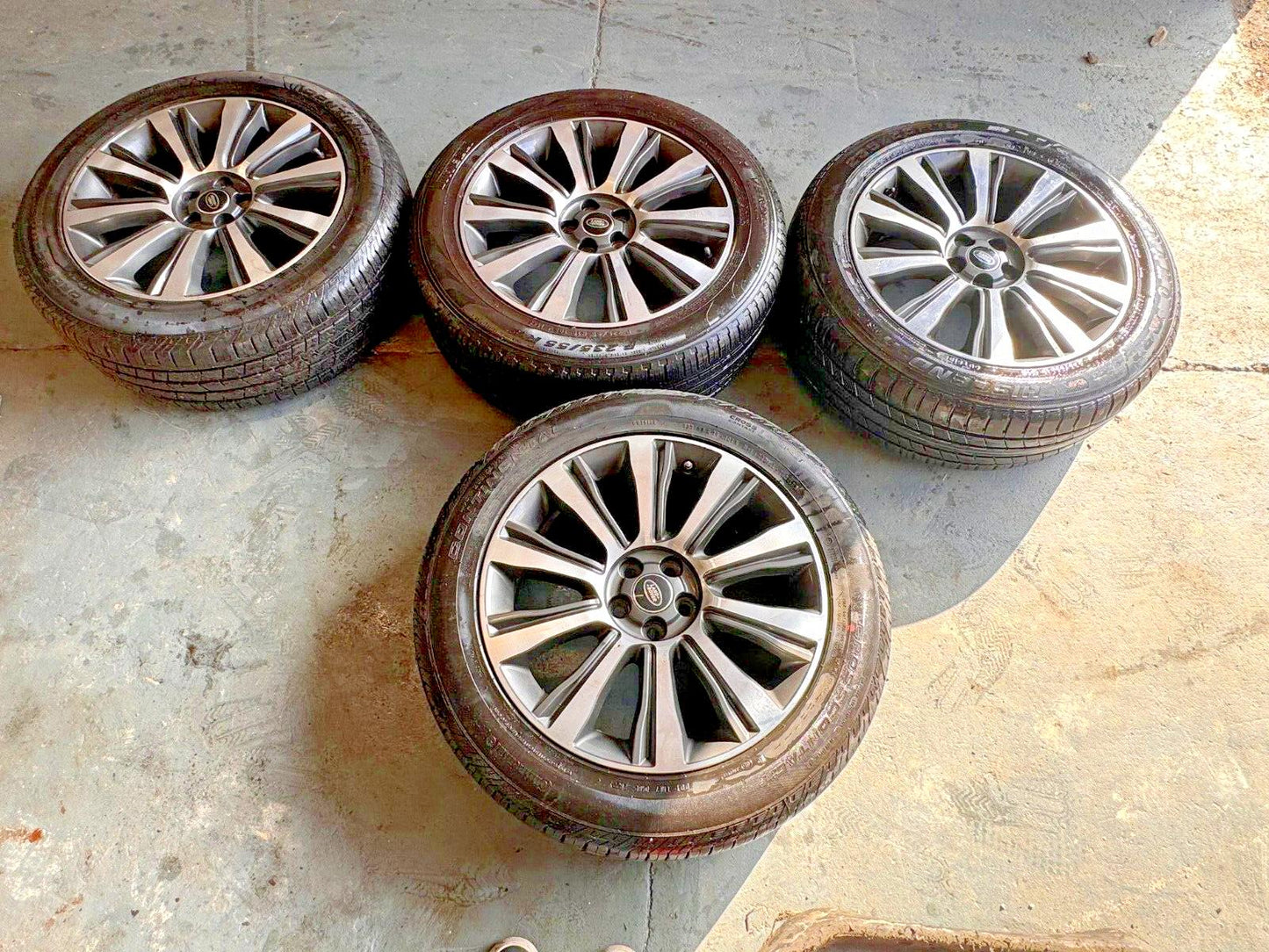 Land Rover Evoque 19 Inch  Diamond Cut 235 55 19 Complete Set GJ3M-1007-BB