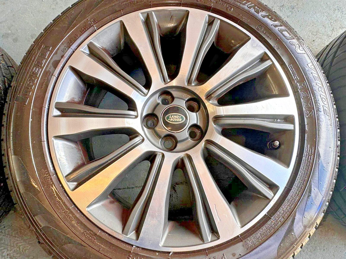 Land Rover Evoque 19 Inch  Diamond Cut 235 55 19 Complete Set GJ3M-1007-BB