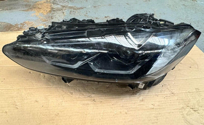 BMW M3 M4 G22 G23 G80 G83 PASSENGER LED HEADLIGHT 8086447-02 (1BROKENLUG)