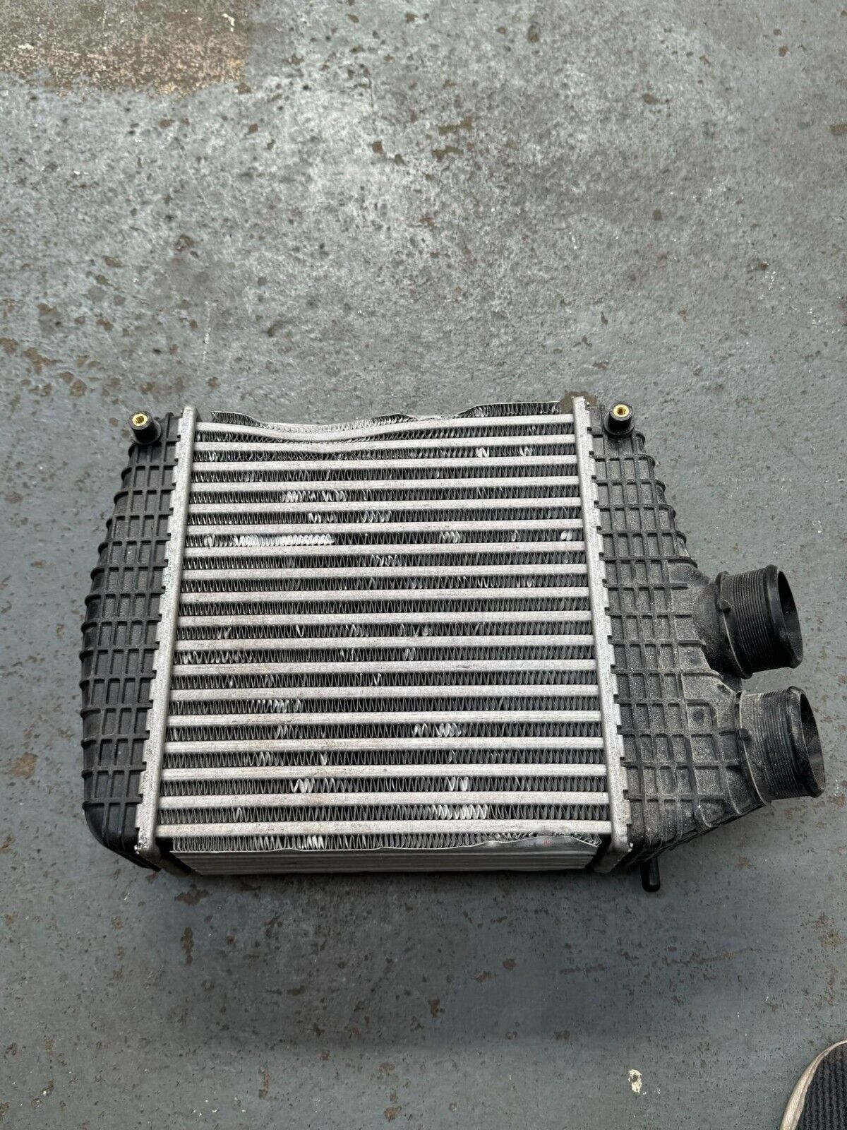 Maserati Levante Diesel Intercooler Radiator 670109550