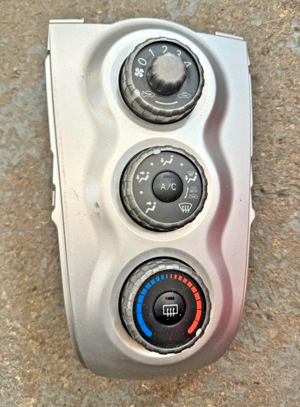 Toyota Yaris Mk2 XP90 06-10 Heater Climate Control Panel 55406-0D190