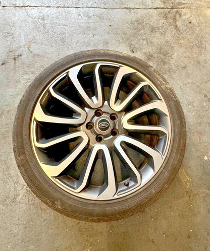 Land Rover Vogue L405 22 Inch Turbine Diamon Cut Alloy With Tyre CK5M-1007-AB