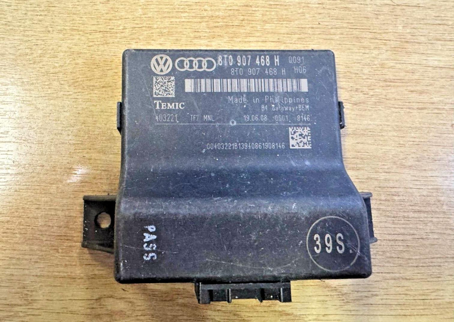 Audi A4 B8 A5 8T Gateway Control Module 8T0907468H