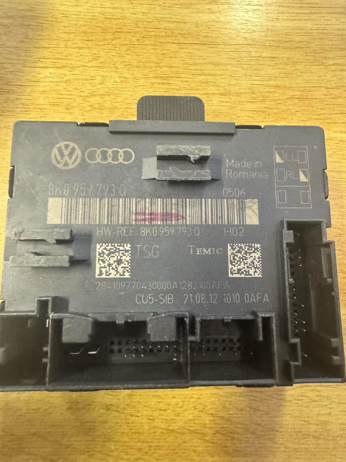 VW Audi Seat Skoda Body Control Module 8K0959793Q