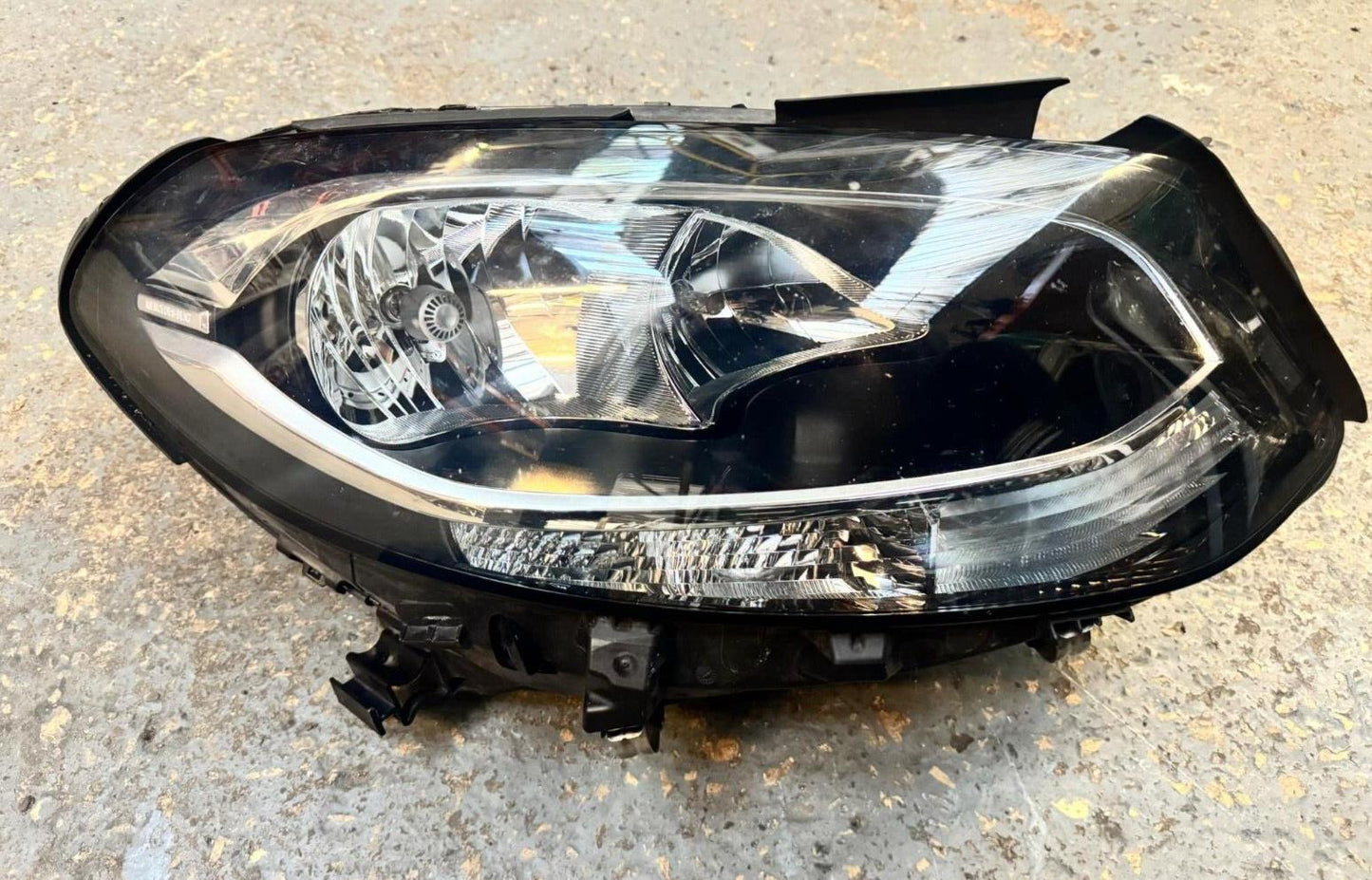 Mercedes B Class W246 11-18 Driver Side Halogen Headlight Complete A2468205661