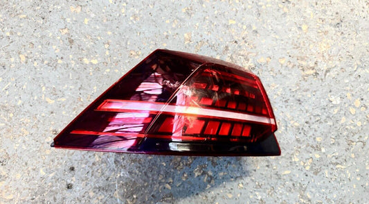 VW Golf Mk7.5 17 -21 Passenger Rear LED Dynamic Light 5G0945207G