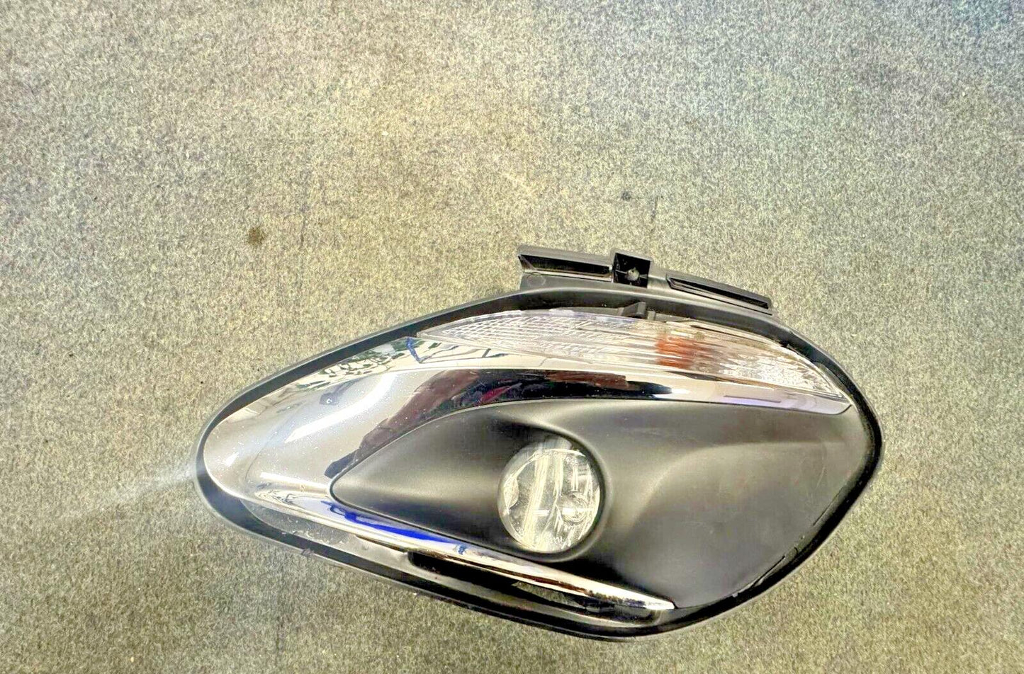 Peugeot 308 13-20 Passenger Front Indicator Headlight 9678039380G