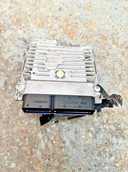 VW Passat B6 05-10 1.6 Tdi Engine Control Unit ECU 03L906023GL