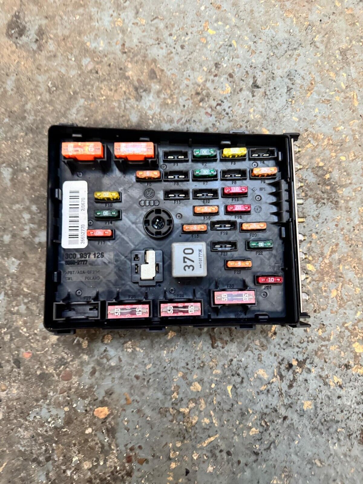 VW Passat B6 05-10 1.6 1.9 Tdi Fuse Box Complete 3C0937125