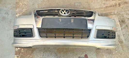 VW Passat B6 05-10 Complete Front Bumper In Silver With Grills