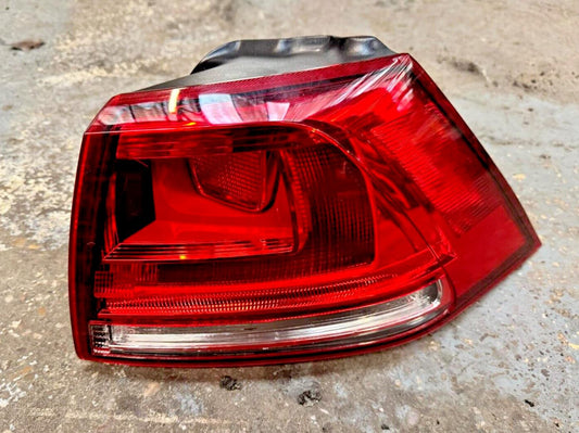 VW Golf Mk7 13-17 Driver Side Rear Outer Tailgate Light 5G0945096M