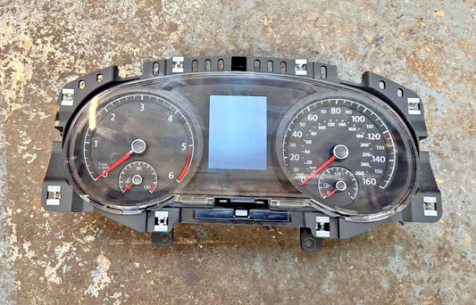 VW Golf Mk7 13-17 CXXB 1.6 Tdi Manual Speedometer Clocks 5G1920941B