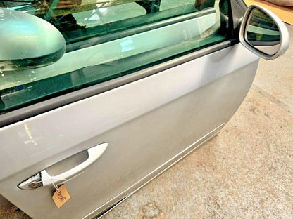 VW Passat B6 05-10 Saloon Complete Front Driver Door In Silver