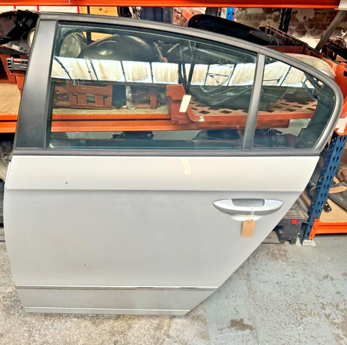 VW Passat B6 05-10 Saloon Complete Front Passenger Rear Door In Silver