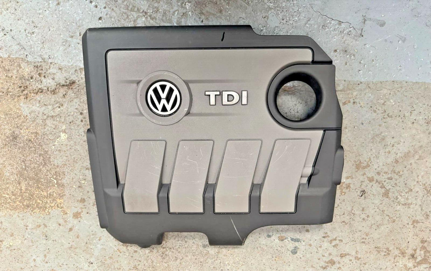 VW Audi Seat Skoda 1.6 Tdi CAY Engine Cover Complete 03L103925AT