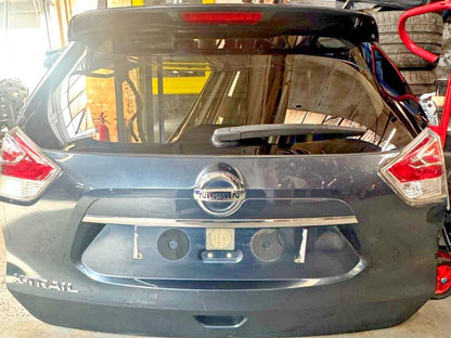 Nissan X Trail T32 Facelift 17-21 Complete Blue Tailgate Boot Lid With Lights