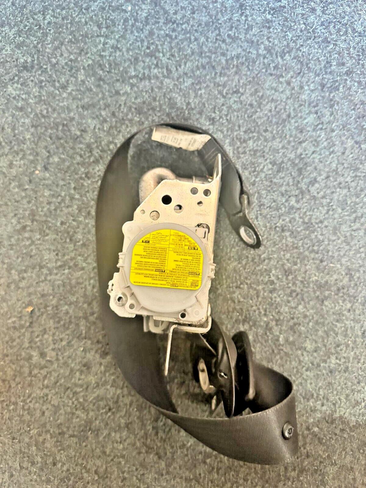 Toyota Avensis 2009-2015 Passenger Front Seat Belt 7P2510-P