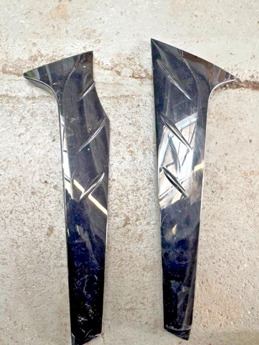 Hyundai I20 MK3 20-24 Rear Glass Trim Set 87340-Q0000 87350-Q0000