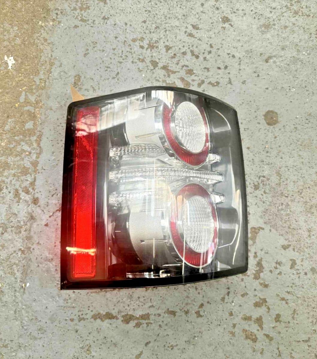 Land Rover Vogue L322 02-10 Passenger Rear Light Complete BAM8F2615