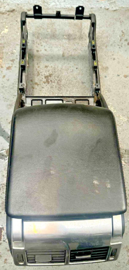 RANGE ROVER VOGUE L322 09-12 CENTRE CONSOLE WITH ARMREST FJZ500130XXX