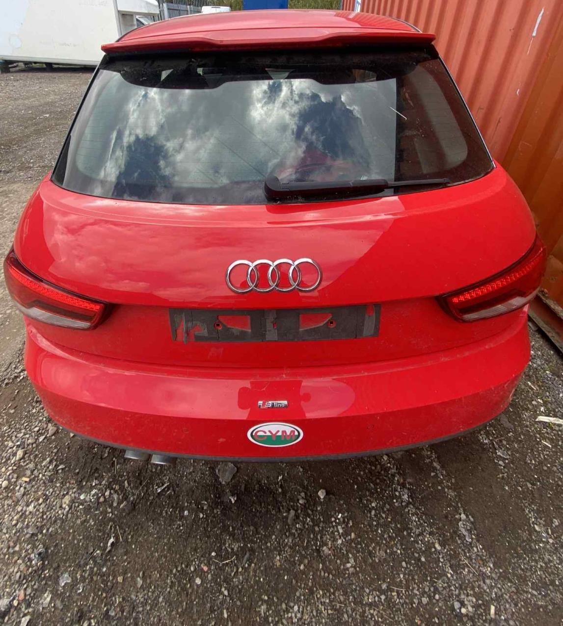 AUD A1 8X 10-18 1.4 CZC 7 SPEED AUTOMATIC IN RED FOR BREAKING