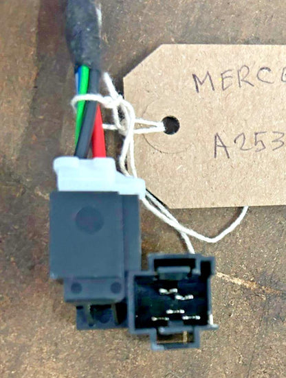 MERCEDES BENZ C GLC W205 X253 SUN ROOF MOTORS COMPLETE A2539003401