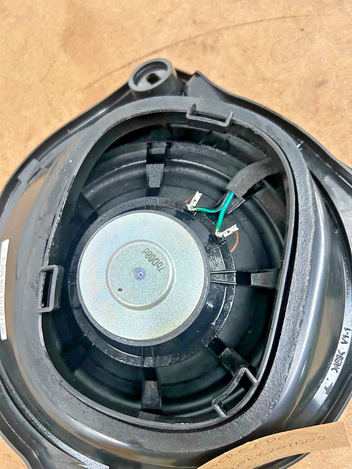 Mercedes GlC C E Class Passnger Speaker Subwoofer Bass A2058201502