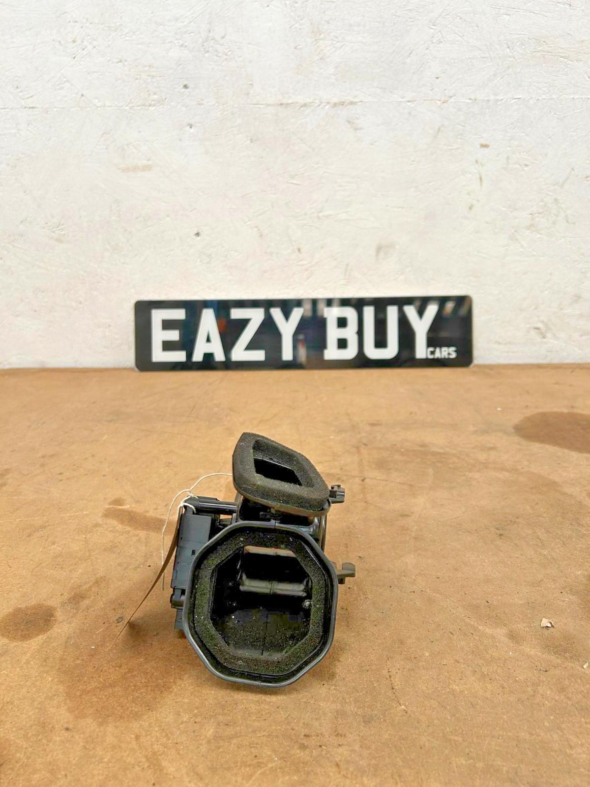 MERCEDES C CLASS W205/S205 DASHBOARD AIR VENT DUCT DRIVER SIDE A2058300200