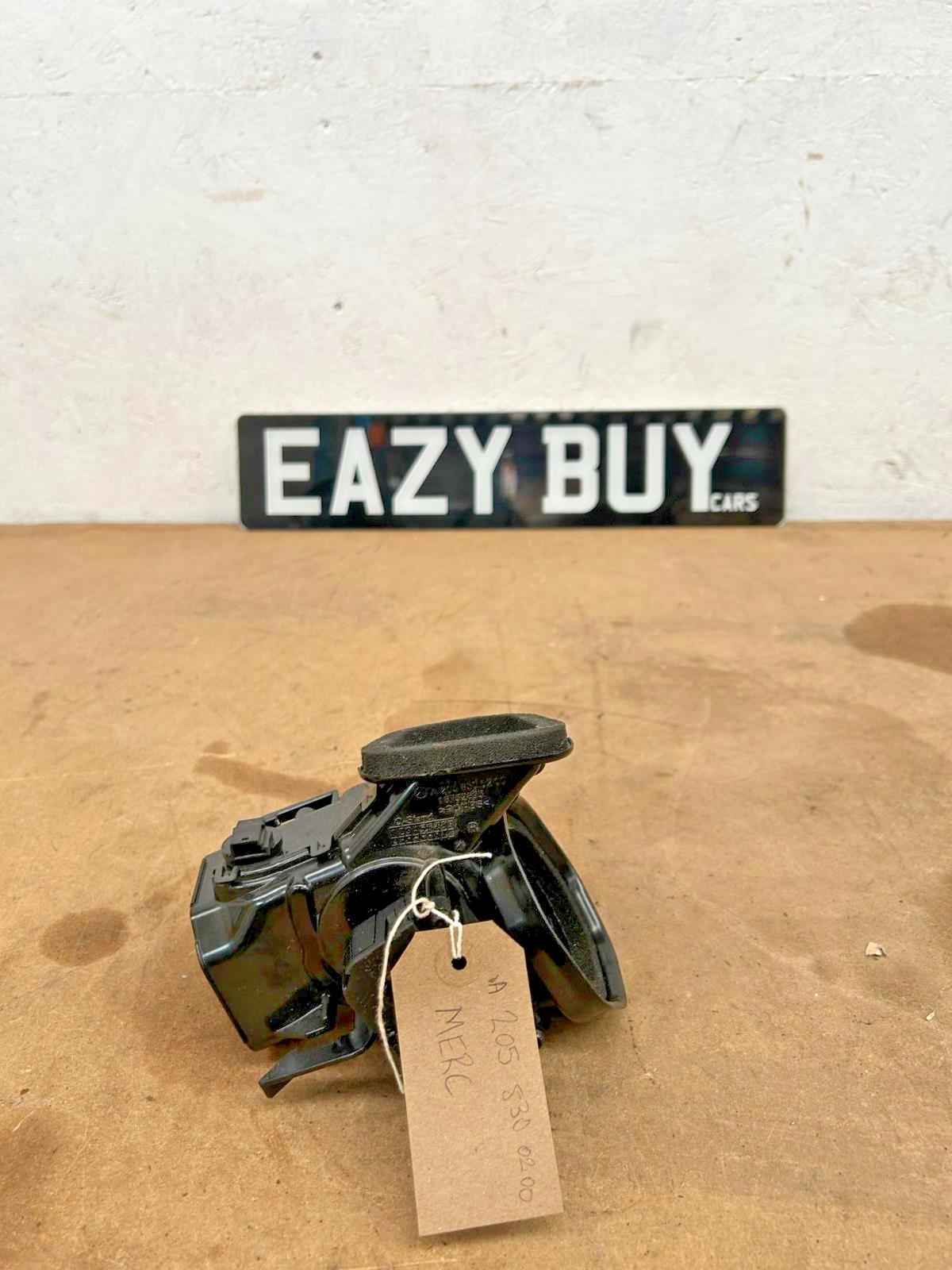 MERCEDES C CLASS W205/S205 DASHBOARD AIR VENT DUCT DRIVER SIDE A2058300200