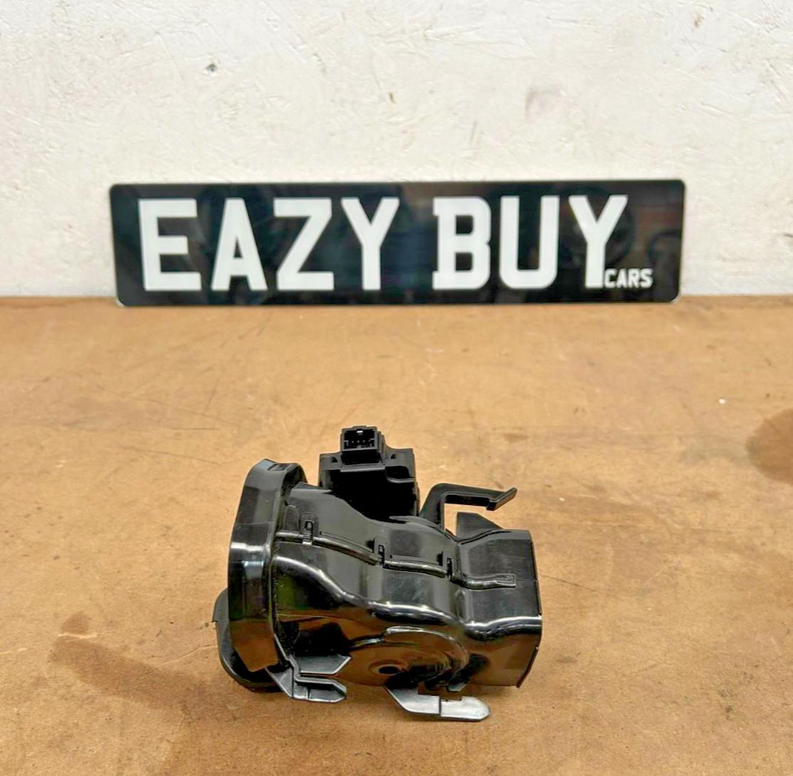 MERCEDES C CLASS W205 DASHBOARD PASSENGER SIDE AIR VENT DUCT A2058300100