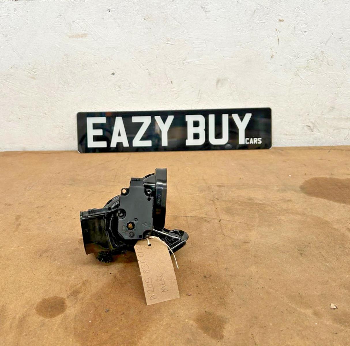 MERCEDES C CLASS W205 DASHBOARD PASSENGER SIDE AIR VENT DUCT A2058300100