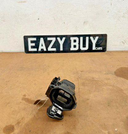 MERCEDES C CLASS W205 DASHBOARD PASSENGER SIDE AIR VENT DUCT A2058300100