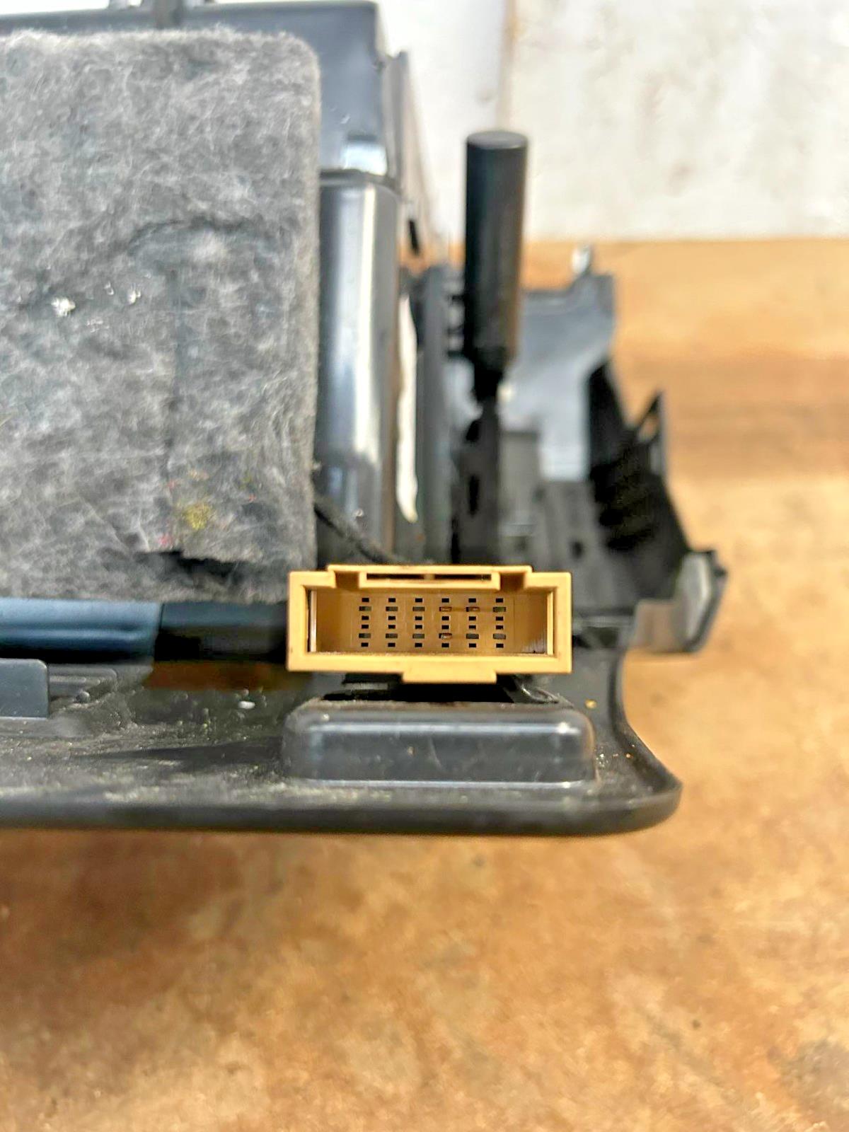 AUDI A4 B8 A5 8T GLOVEBOX STORAGE COMPARTMENT COMPLETE 8K2857035B