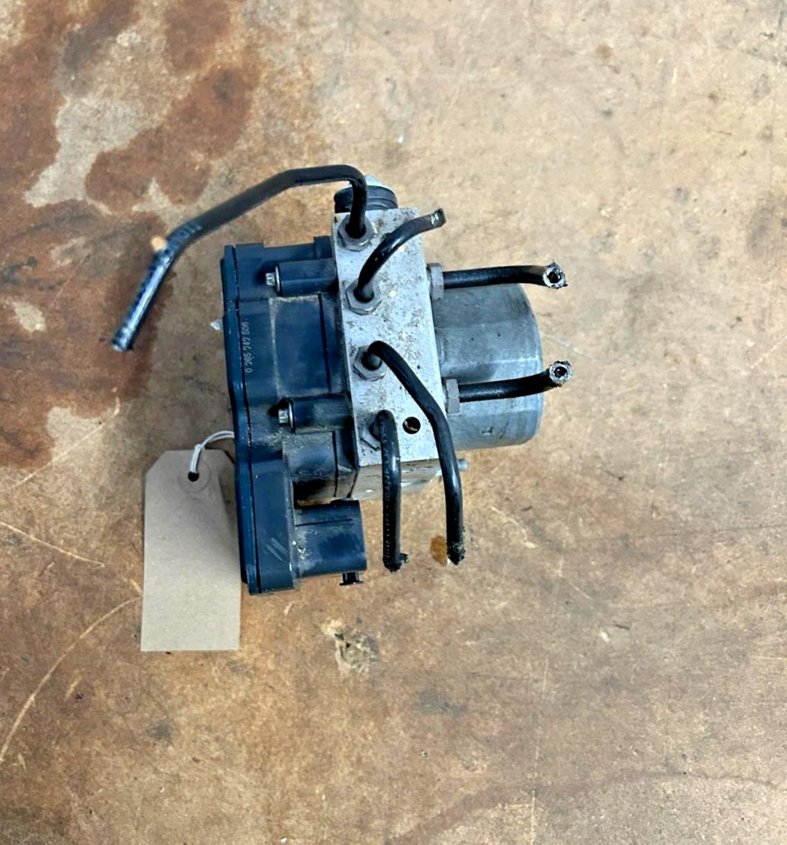 MERCEDES A CLASS W176 ABS PUMP MODULE WITH CONTROLLER  A0094316412