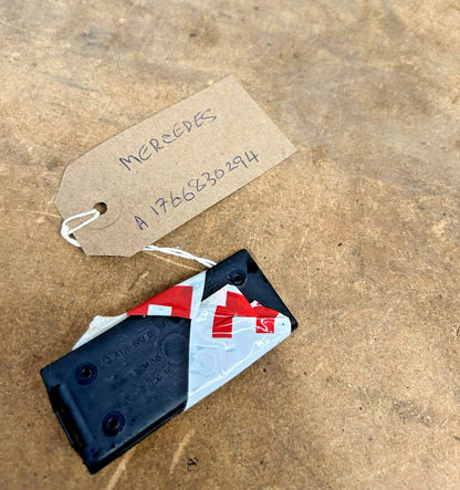 MERCEDES GLA 200 X156 CENTRE CONSOLE RUBBER MAT INSERT A1766830294