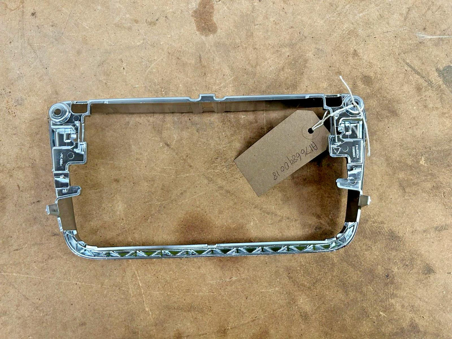 MERCEDES A CLASS W176 2013 DASHBOARD DISPLAY SCREEN SURROUND TRIM A1766890018