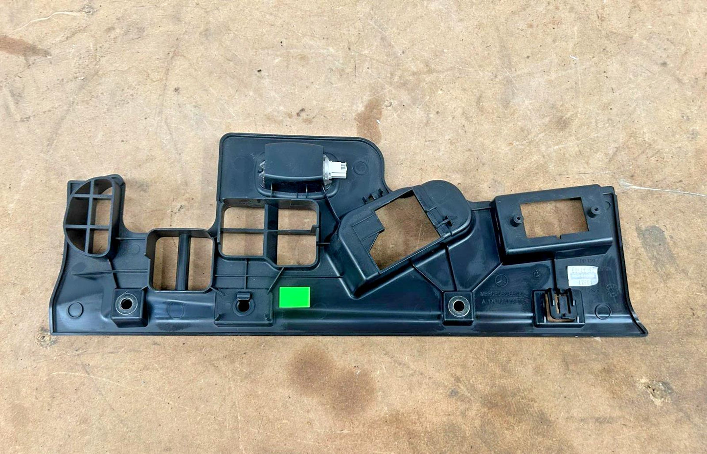 MERCEDES BENZ A CLASS W176CLA W117  LOWER DASHBOARD TRIM PANEL A1766800306