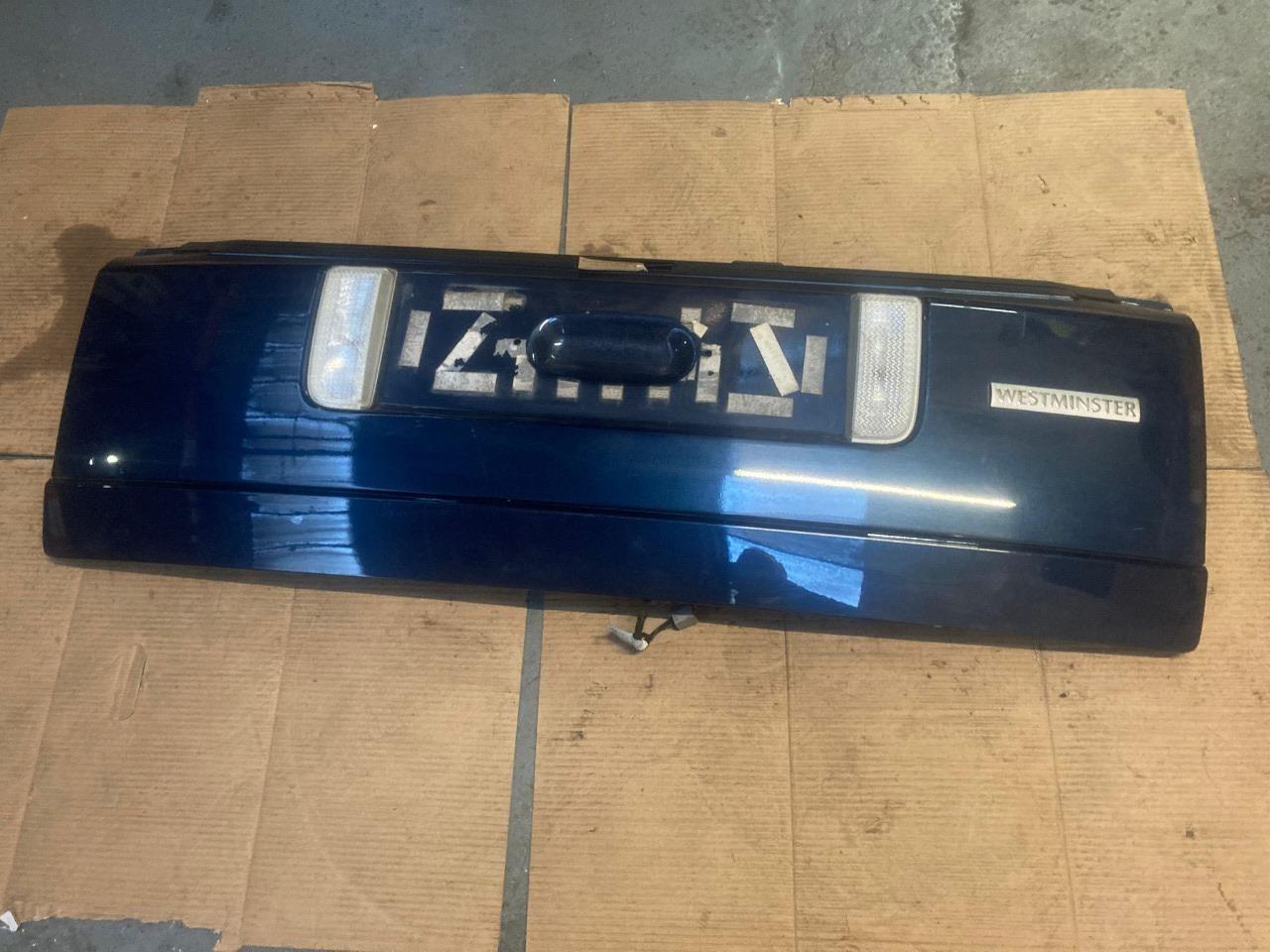 RANGE ROVER VOGUE L322 REAR LOWER BOOT TAILGATE HANDLE TRIM 2009-2012 AH4213A444