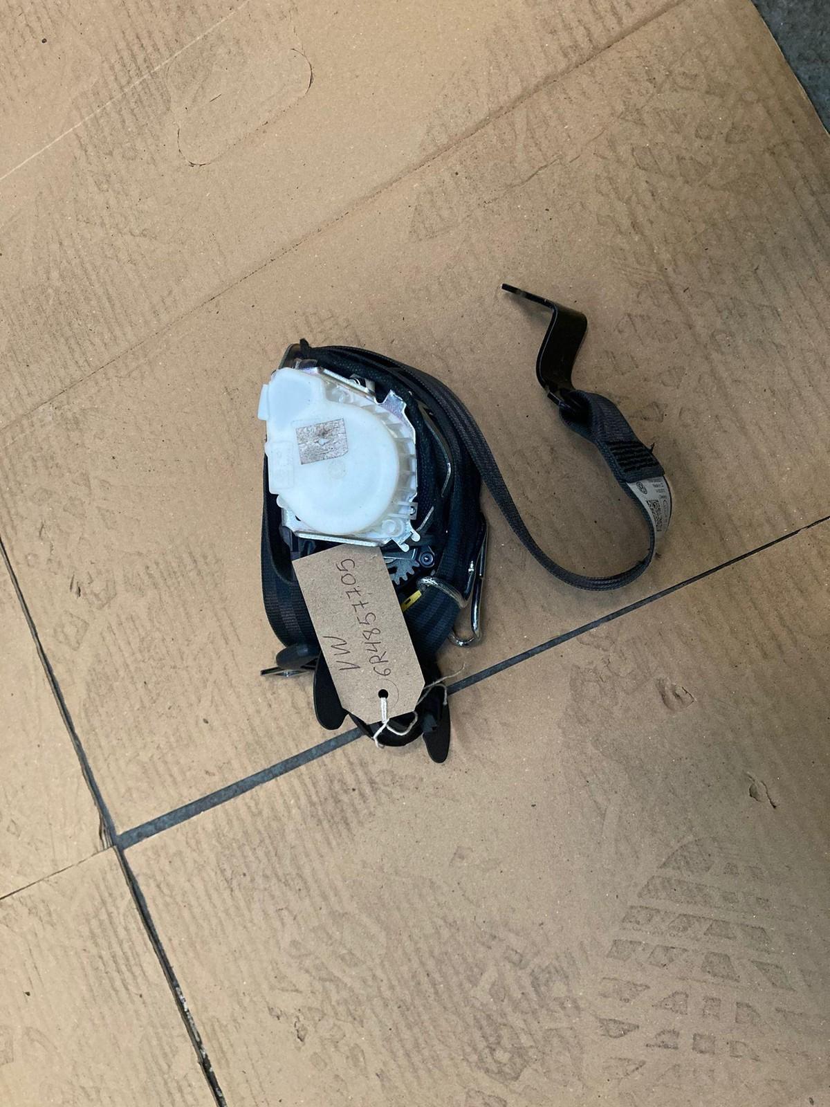 VW Polo 6R Mk5 2009-2017 Front Passenger Left Side Seat Belt 6R4857705